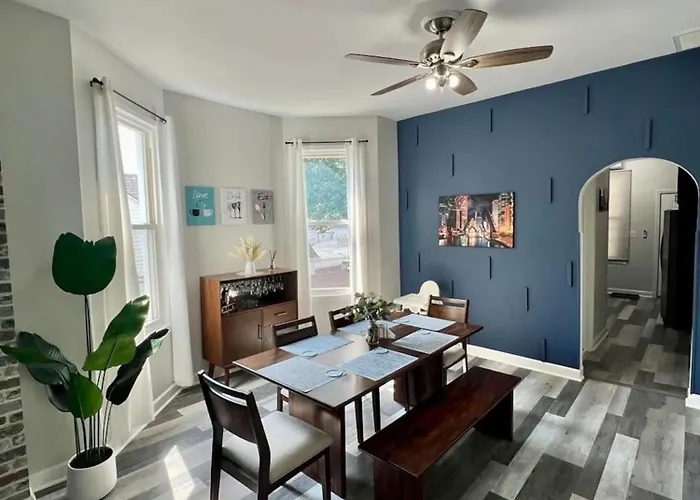 Stylish 3bedroom Aparment W Games & Free Parking Chicago